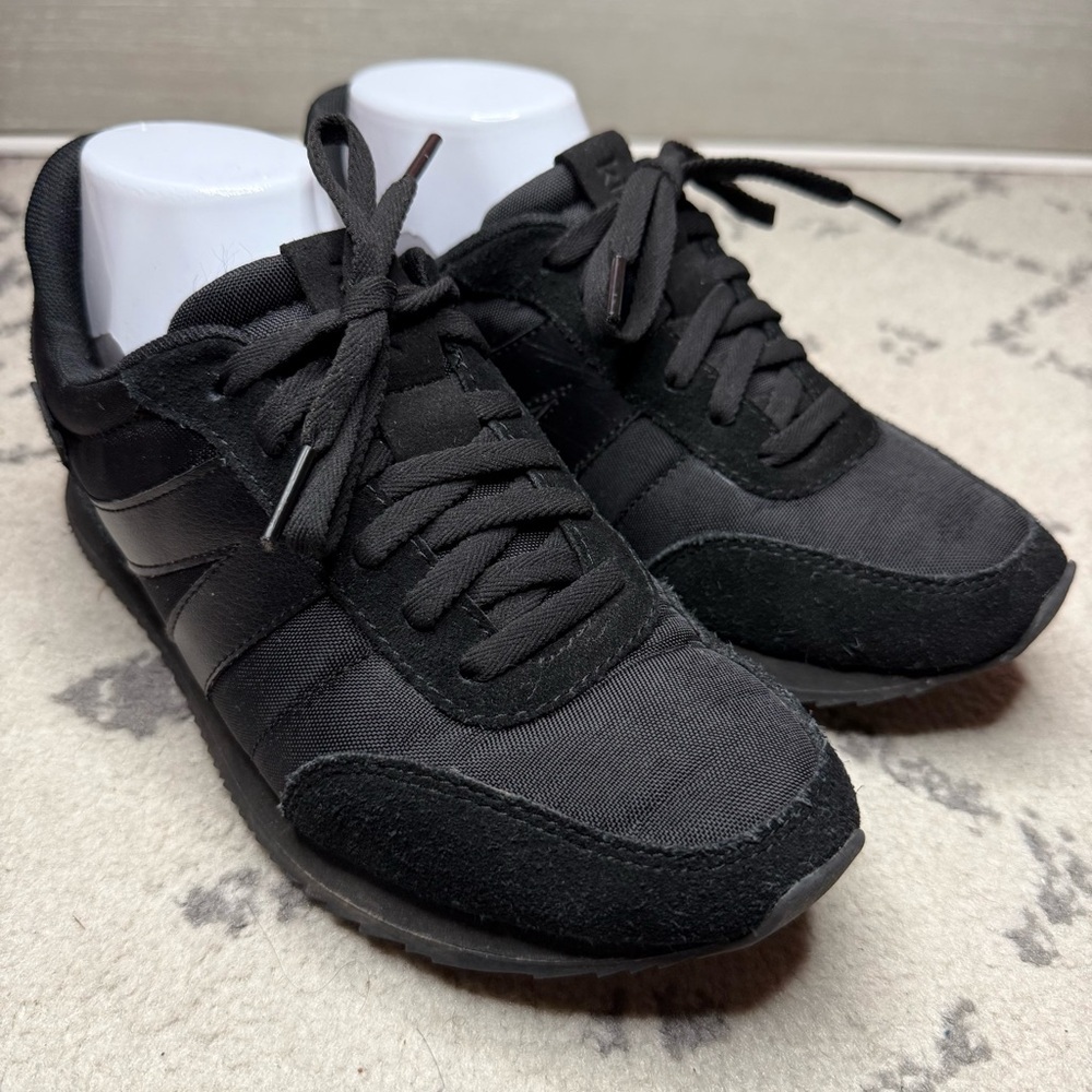 KIZIK Milan Hands Free Slip On Retro Chunky Dad Sneakers in Blackout